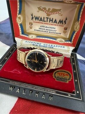 Nearly NOS 1950 Waltham Centennial 14k Gold 33mm 17J Mechanical Watch
